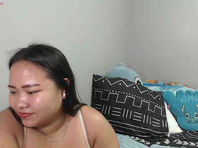 BubbleButtPinay webcam