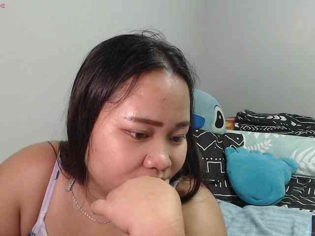 BubbleButtPinay webcam