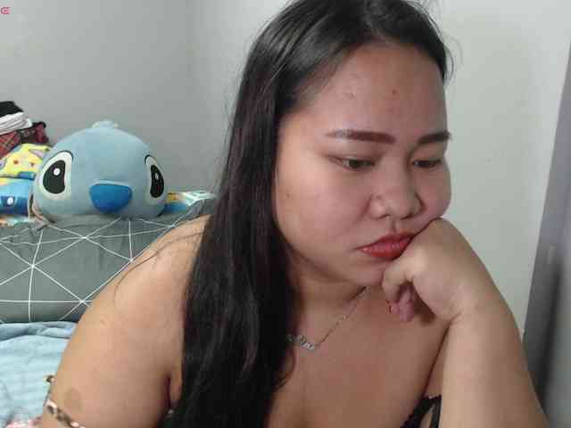BubbleButtPinay webcam