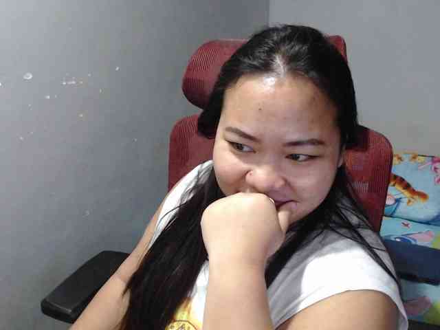 BubbleButtPinay webcam