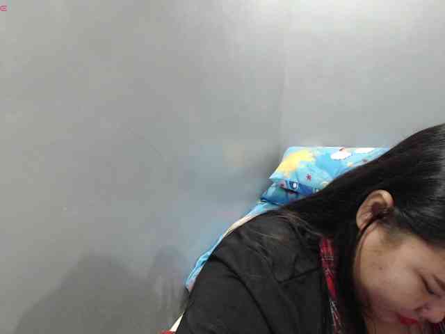 BubbleButtPinay webcam