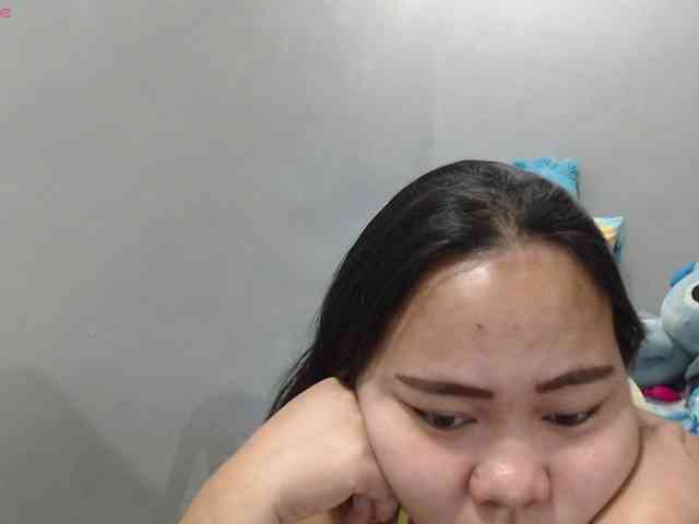 BubbleButtPinay webcam