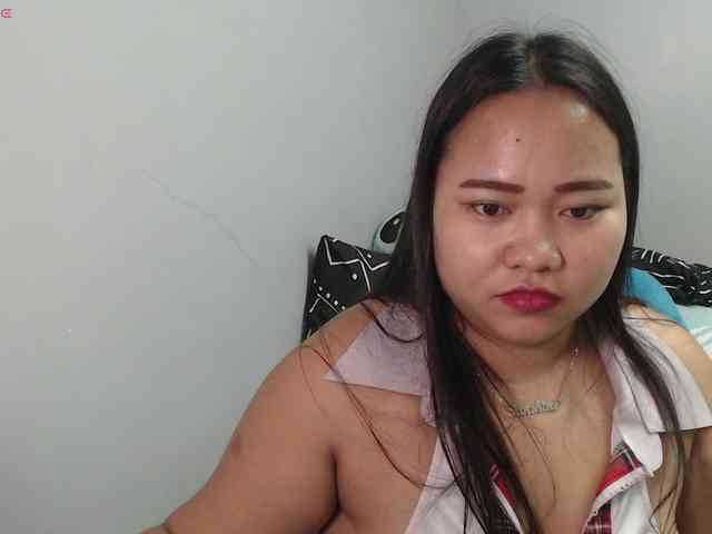 BubbleButtPinay webcam