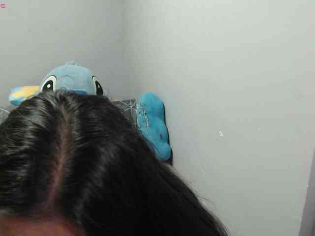 BubbleButtPinay webcam