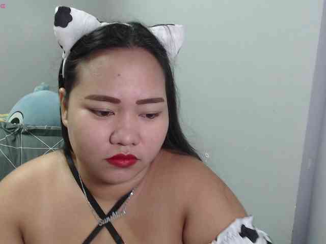 BubbleButtPinay webcam