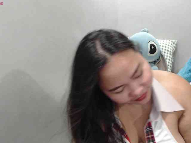 BubbleButtPinay webcam