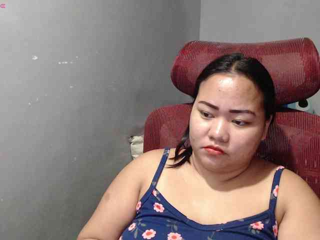 BubbleButtPinay webcam