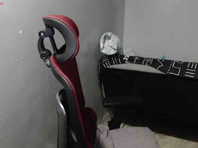 BubbleButtPinay webcam