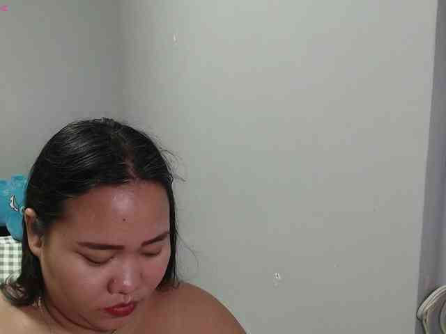 BubbleButtPinay webcam