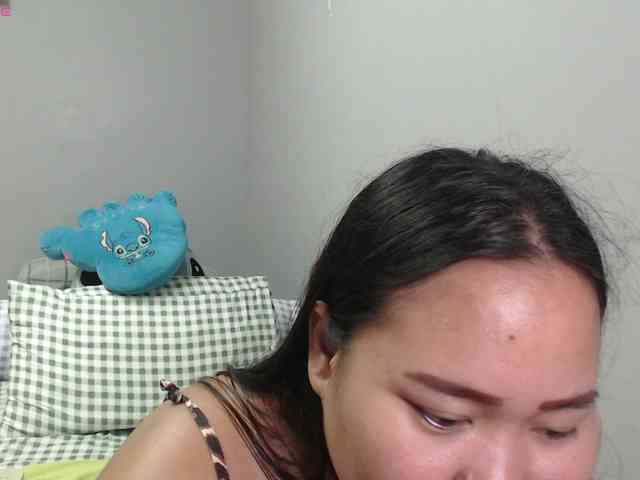 BubbleButtPinay webcam