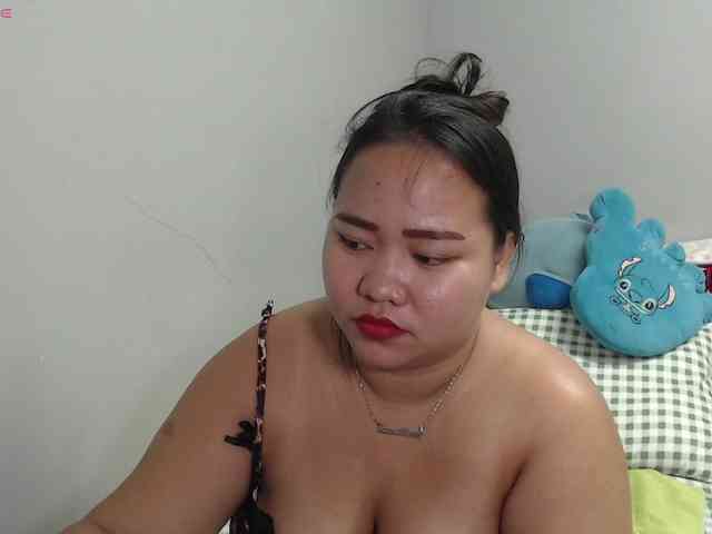 BubbleButtPinay webcam