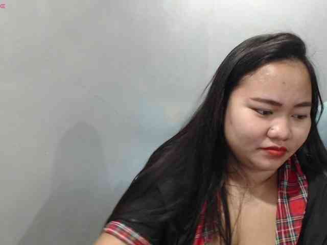 BubbleButtPinay webcam