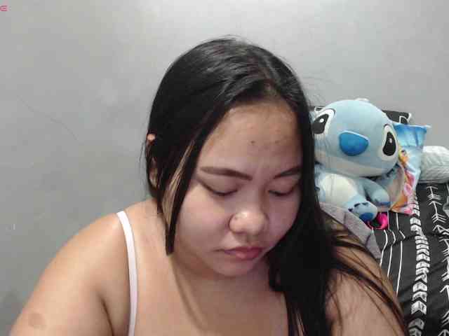 BubbleButtPinay webcam