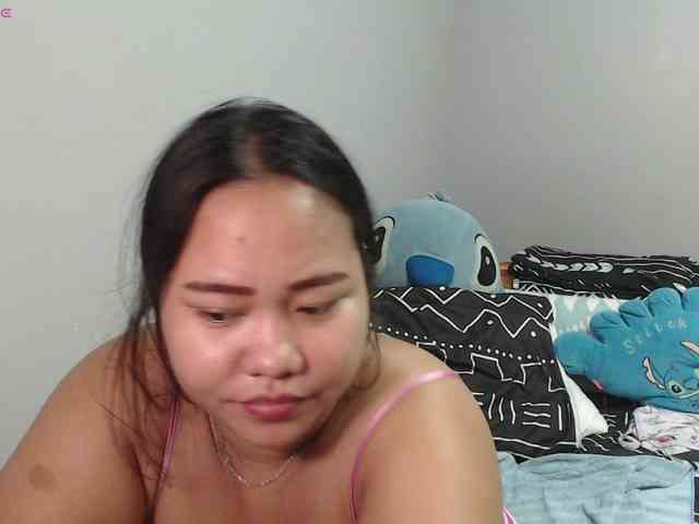 BubbleButtPinay webcam