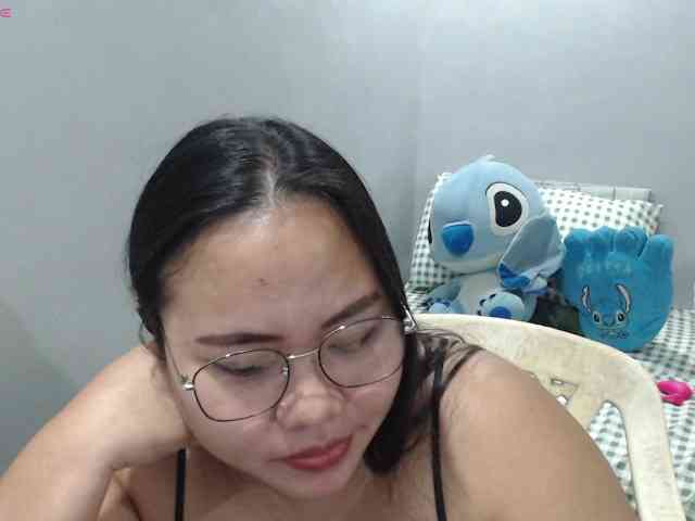 BubbleButtPinay webcam
