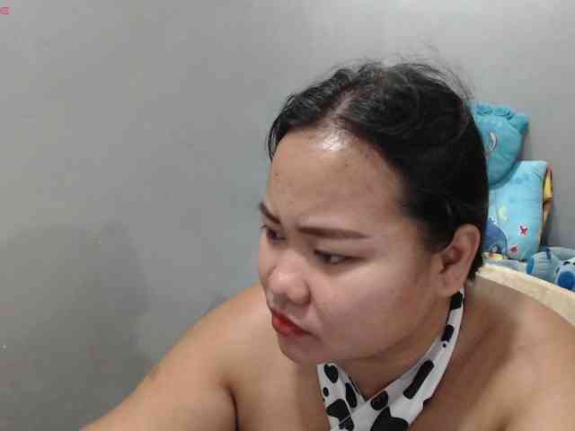 BubbleButtPinay webcam