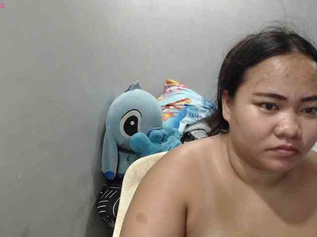 BubbleButtPinay webcam