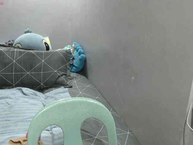 BubbleButtPinay webcam