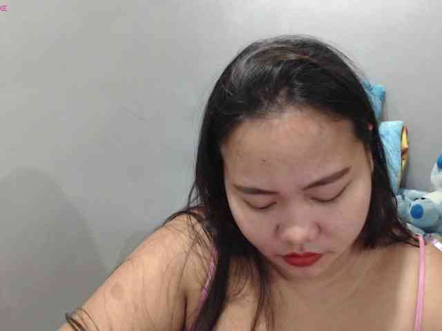 BubbleButtPinay webcam