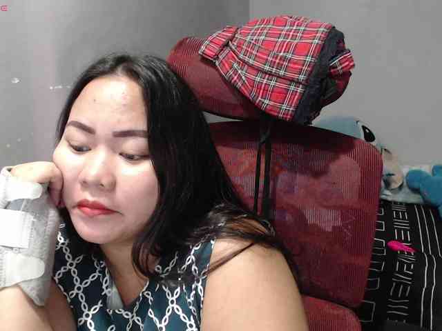 BubbleButtPinay webcam