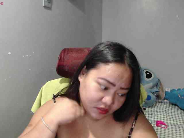 BubbleButtPinay webcam