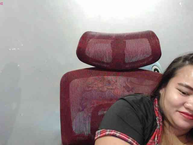 BubbleButtPinay webcam