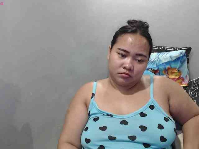 BubbleButtPinay webcam