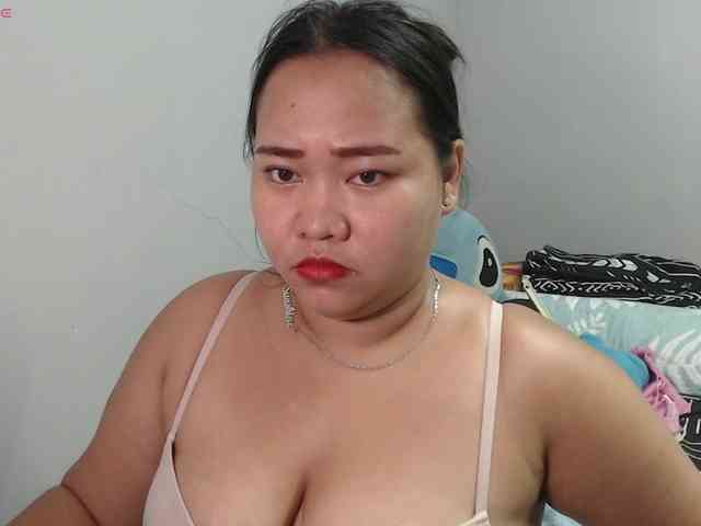 BubbleButtPinay webcam