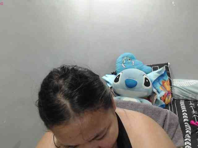 BubbleButtPinay webcam