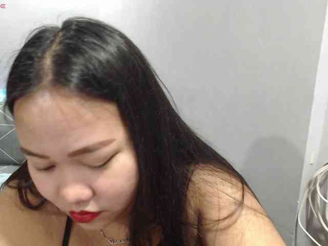 BubbleButtPinay webcam