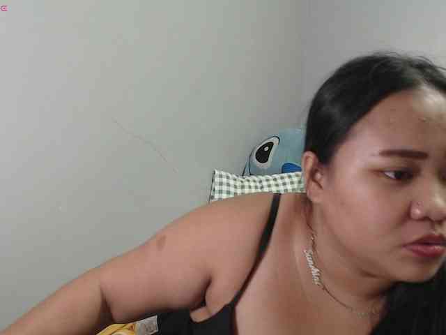 BubbleButtPinay webcam