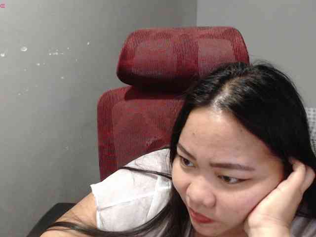 BubbleButtPinay webcam