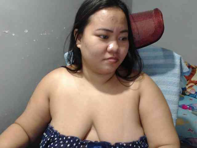 BubbleButtPinay webcam