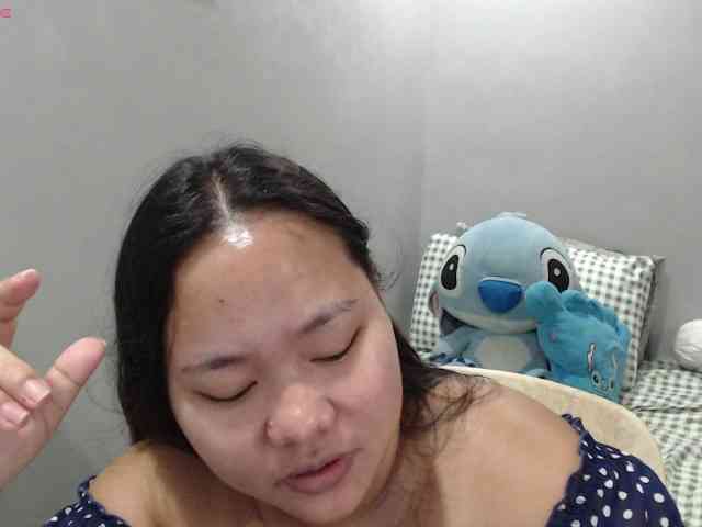 BubbleButtPinay webcam