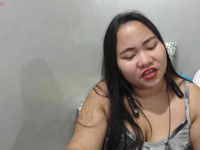 BubbleButtPinay webcam