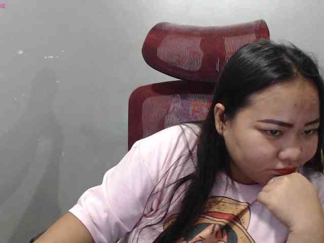 BubbleButtPinay webcam