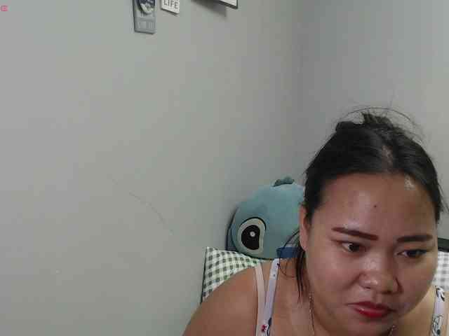 BubbleButtPinay webcam