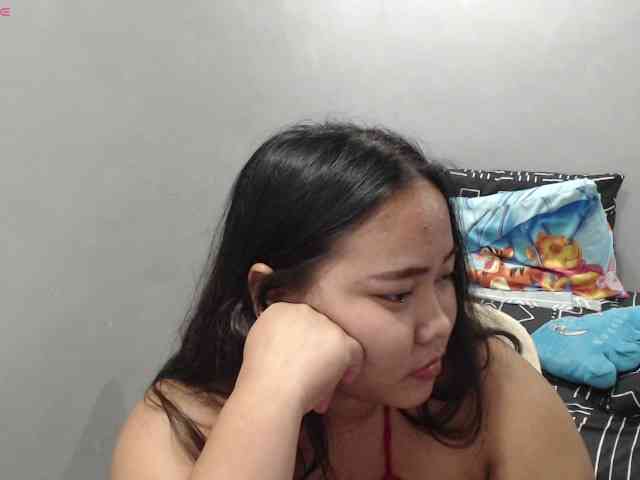 BubbleButtPinay webcam