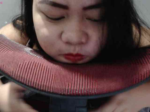 BubbleButtPinay webcam