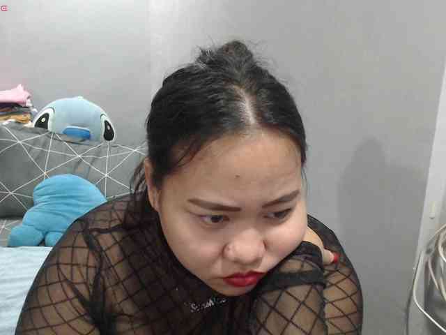 BubbleButtPinay webcam