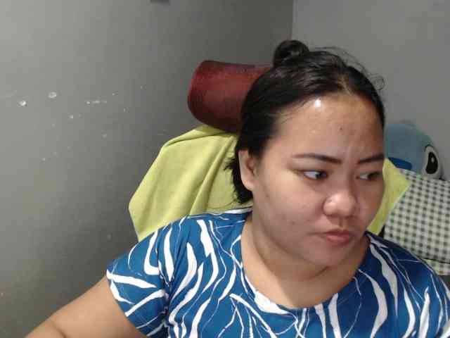 BubbleButtPinay webcam