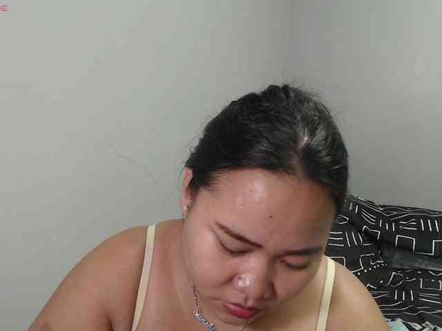 BubbleButtPinay webcam