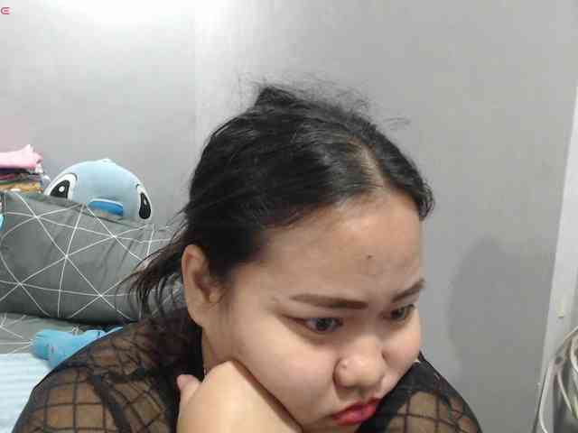BubbleButtPinay webcam