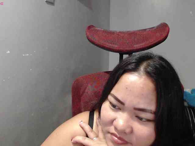 BubbleButtPinay webcam