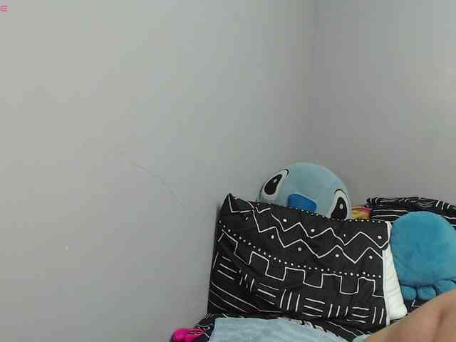 BubbleButtPinay webcam
