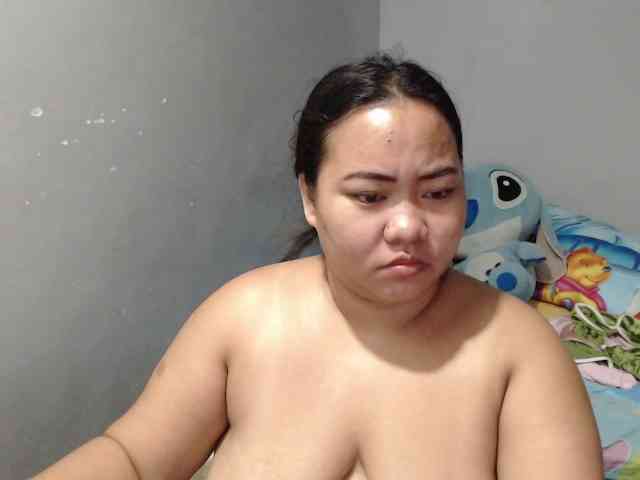 BubbleButtPinay webcam