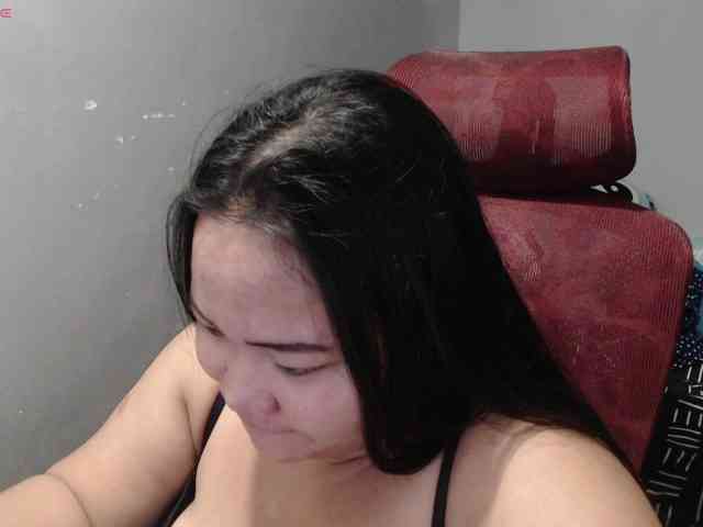 BubbleButtPinay webcam