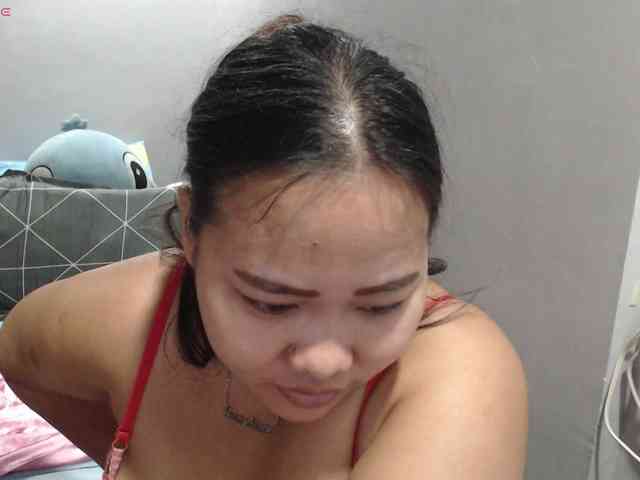 BubbleButtPinay webcam