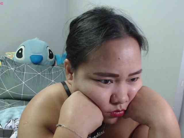 BubbleButtPinay webcam