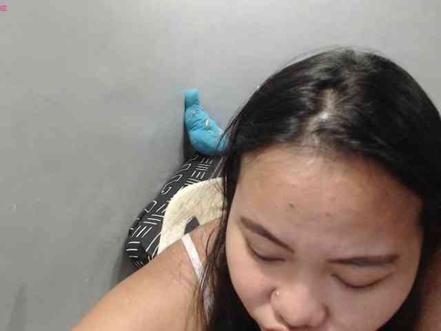 BubbleButtPinay webcam